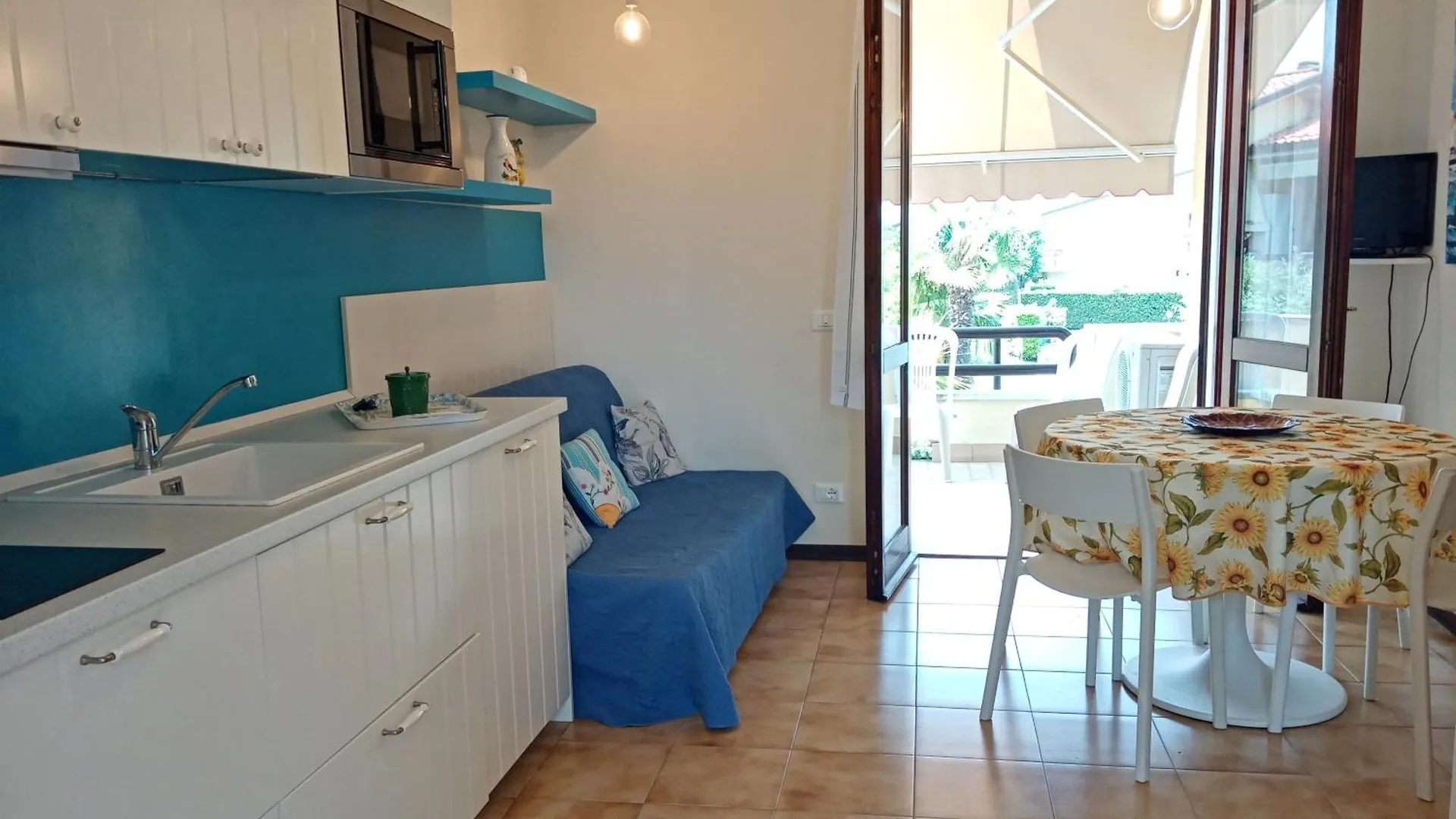 Rivazzurra Apartment - Con Piscina E Wifi Sirmione